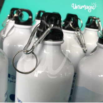 Caramañolas Metalica Blanca 600 Ml Sublimada + Caja con Sticker un solo diseño,  personalizado con nombres